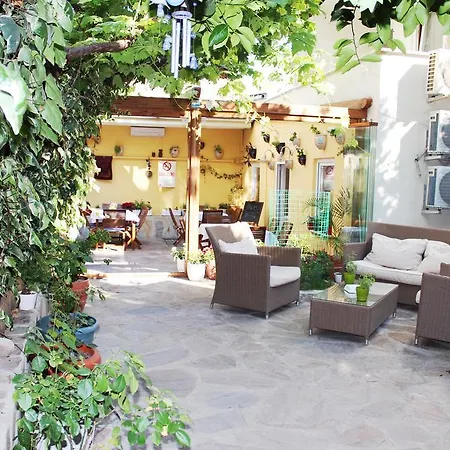 فندق ديفاز 3*
